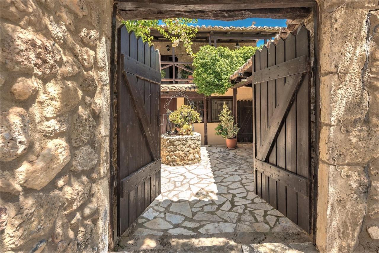 Ampelos Estate Akrata Luaran gambar